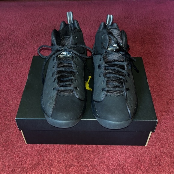 NEW Jordan Jumpman Team 2 - Picture 3 of 5